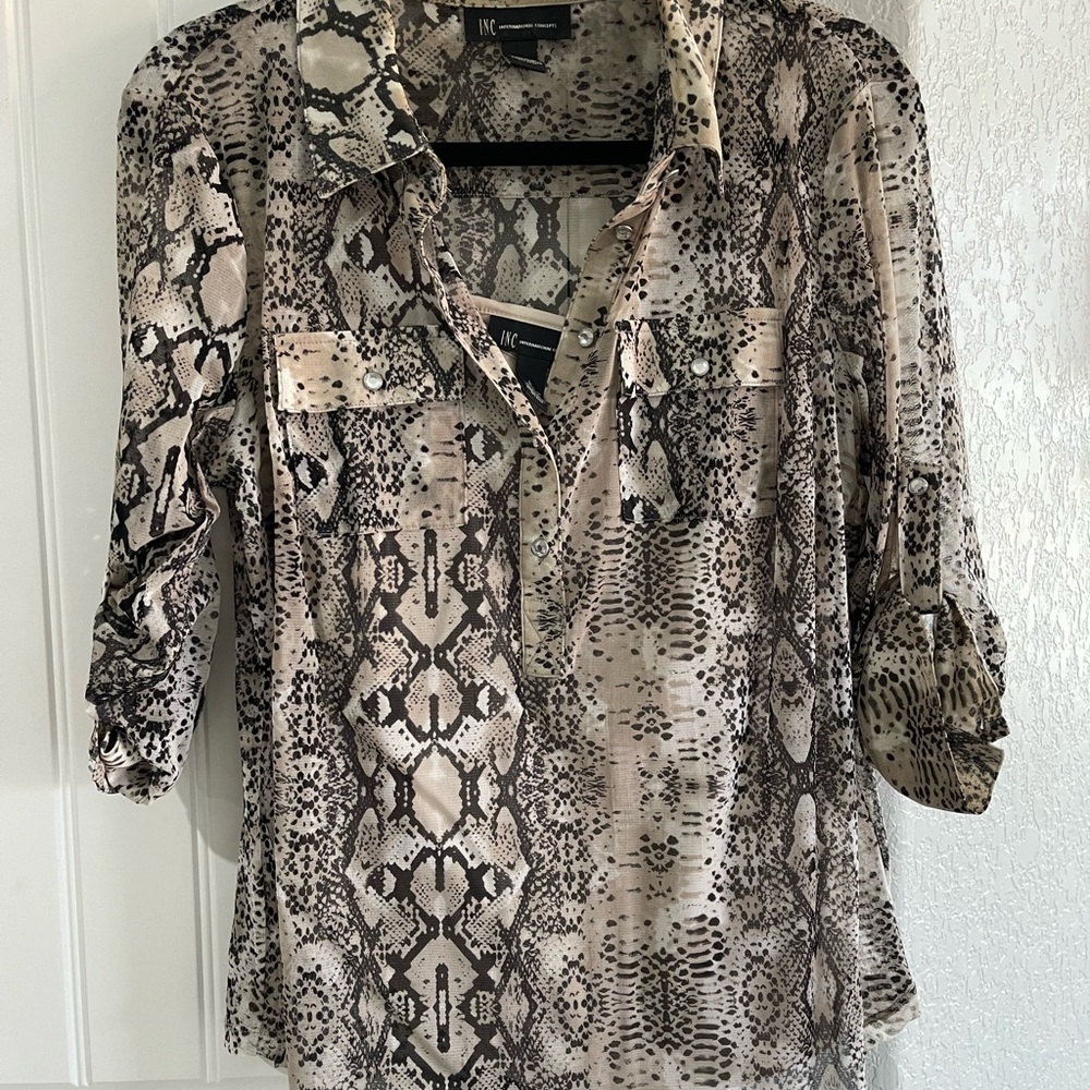 Ladles blouse with tank.  Size Lg